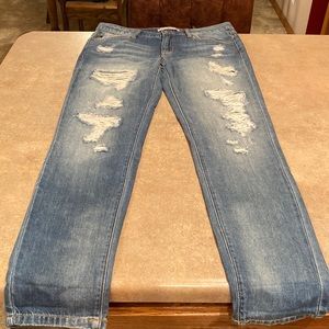 NWT womens KanCan jeans size 5/26 inseam measures about 29”